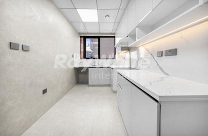 Apartment - 1 Bedroom - 2 Bathrooms for rent in Jumeirah Garden City - Al Satwa - Dubai