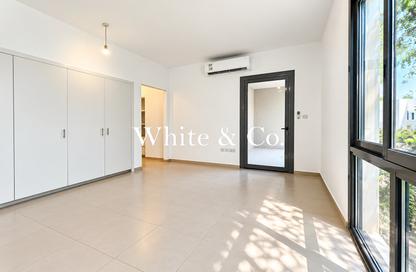 Townhouse - 4 - 4 for rent in Hayat Townhouses - Town Square - Dubai