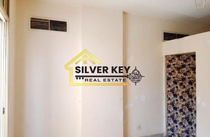 Apartment - Studio - 1 Bathroom for rent in Um Altaraffa - Al Gharb - Sharjah Apartment - Studio - 1 Bathroom for rent in Um Altaraffa - Al Gharb - Sharjah