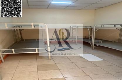 سكن عمال - استوديو - 8 حمامات للايجار في السجع إس - الصجعة - الشارقة سكن عمال - استوديو - 8 حمامات للايجار في السجع إس - الصجعة - الشارقة