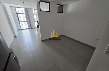 Apartment - Studio - 1 Bathroom for rent in Al Mamsha - Muwaileh - Sharjah