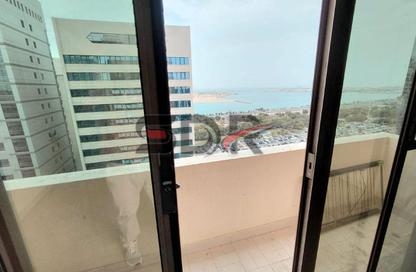 شقة - غرفة نوم - 1 حمام للايجار في غاردن فيو تاور - شارع خليفة - أبوظبي