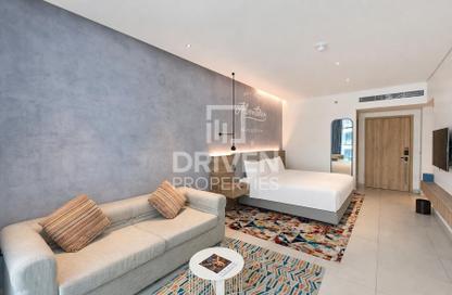 Apartment - 1 Bedroom - 2 Bathrooms for sale in Seven Palm - Palm Jumeirah - Dubai