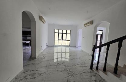 Villa - 4 Bedrooms - 5 Bathrooms for rent in Al Falaj - Al Riqqa - Sharjah