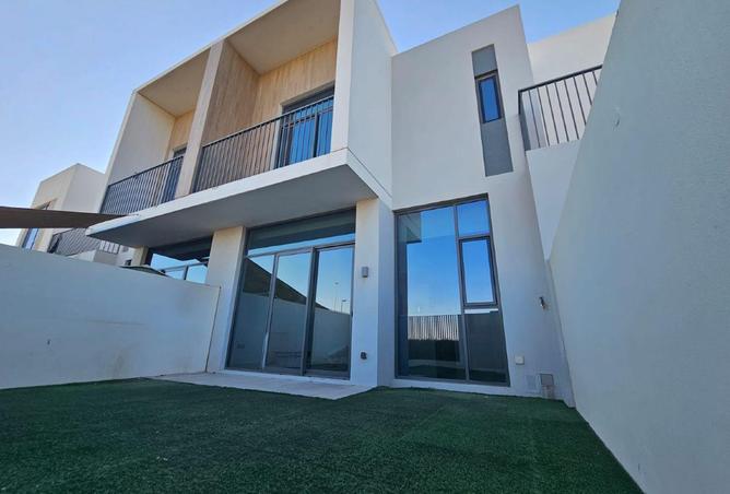 102014173 - Property Main Image