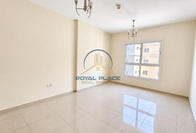 Large layout | Front Facing | Ready to Move photo 3