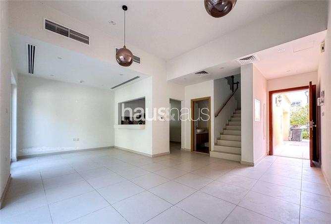 82807180 - Property Image 2