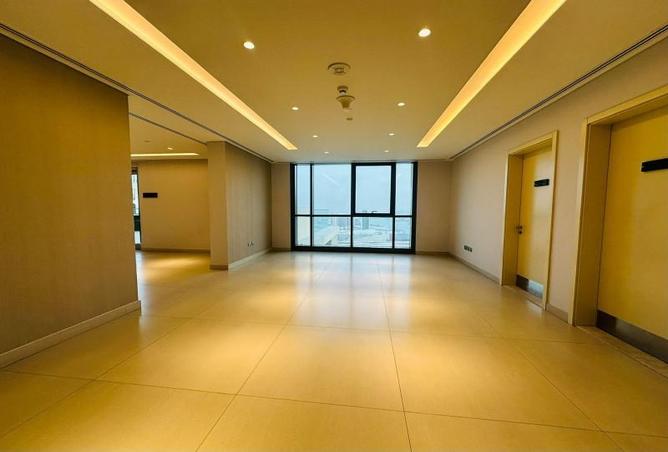 Vacant|High Floor|Partial Sea View|Prime Location — photo 2