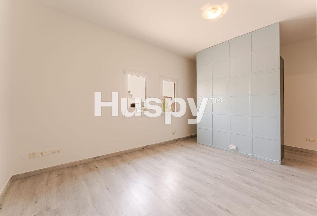 Vacant | Partially Upgraded | Near Park and Lake photo 16