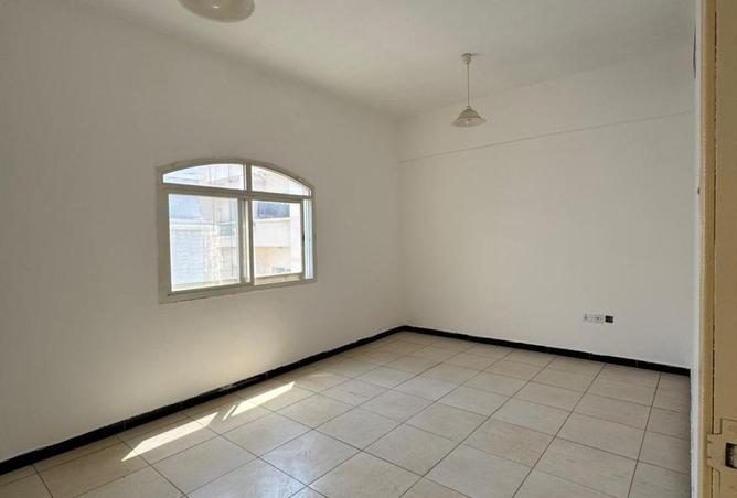 78586159 - Property Image 2