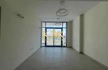 Apartment - 1 Bedroom - 2 Bathrooms for rent in Central Park Tower - District 12 - Jumeirah Village Circle - Dubai