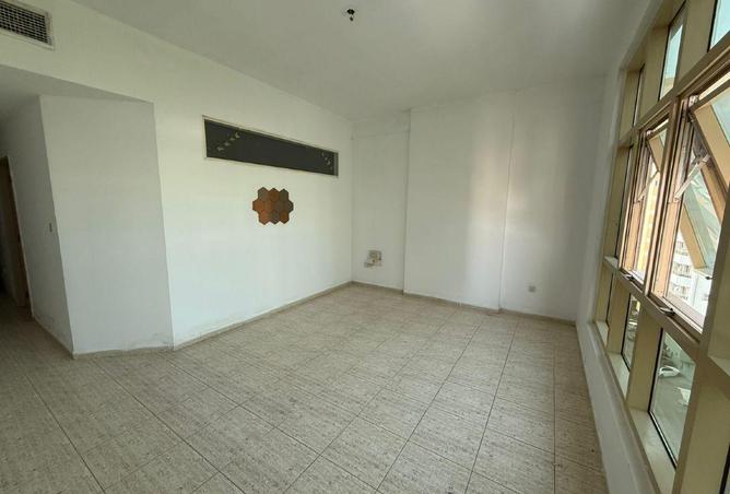 86609373 - Property Image 3