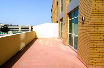 Apartment - 2 Bedrooms - 3 Bathrooms for rent in Al Garhoud - Dubai