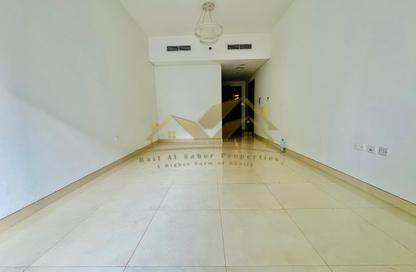 Apartment - 2 Bedrooms - 3 Bathrooms for rent in Jumeirah Garden City - Al Satwa - Dubai