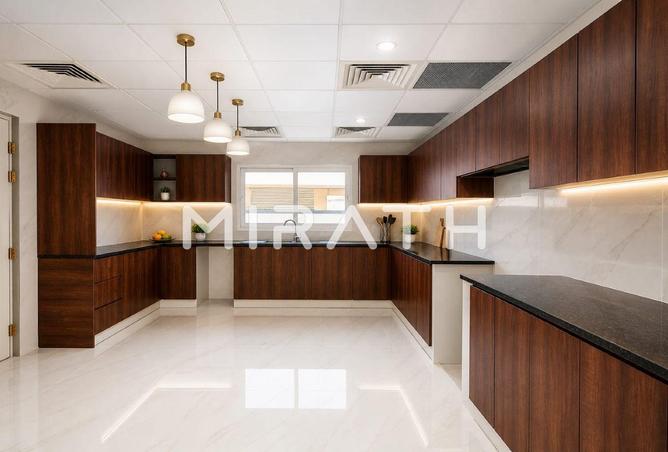 84072617 - Property Image 3