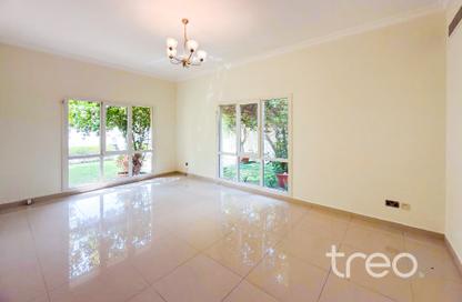 Villa - 5 Bedrooms - 5 Bathrooms for rent in Meadows 4 - Meadows - Dubai