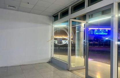 Retail - Studio for rent in Zeenah Building - Port Saeed - Deira - Dubai