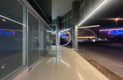 Retail - Studio for rent in Zeenah Building - Port Saeed - Deira - Dubai