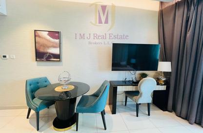 Apartment - Studio - 1 for rent in Upper Crest - Downtown Dubai - Dubai