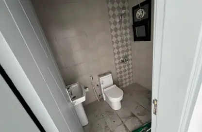 شقة - 1 حمام للايجار في فلل الروضة 3 - 3 الروضة - الروضة - عجمان شقة - 1 حمام للايجار في فلل الروضة 3 - 3 الروضة - الروضة - عجمان