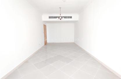 Apartment - 1 Bedroom - 2 Bathrooms for rent in New Al Taawun Road - Al Taawun - Sharjah