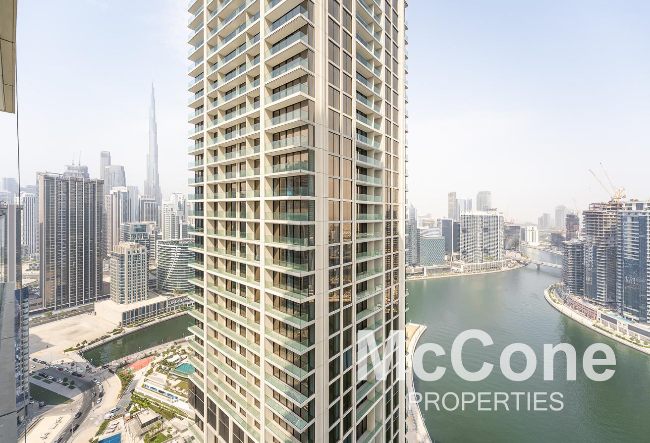 Canal View | + Maids | Top Floor photo 22