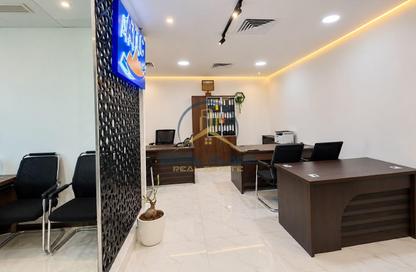 Business Centre - Studio - 1 for rent in Park Lane Tower - Business Bay - Dubai