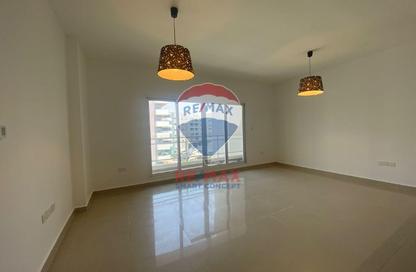Apartment - 1 Bedroom - 2 Bathrooms for rent in Tower 1 - Al Reef Downtown - Al Reef - Abu Dhabi Apartment - 1 Bedroom - 2 Bathrooms for rent in Tower 1 - Al Reef Downtown - Al Reef - Abu Dhabi