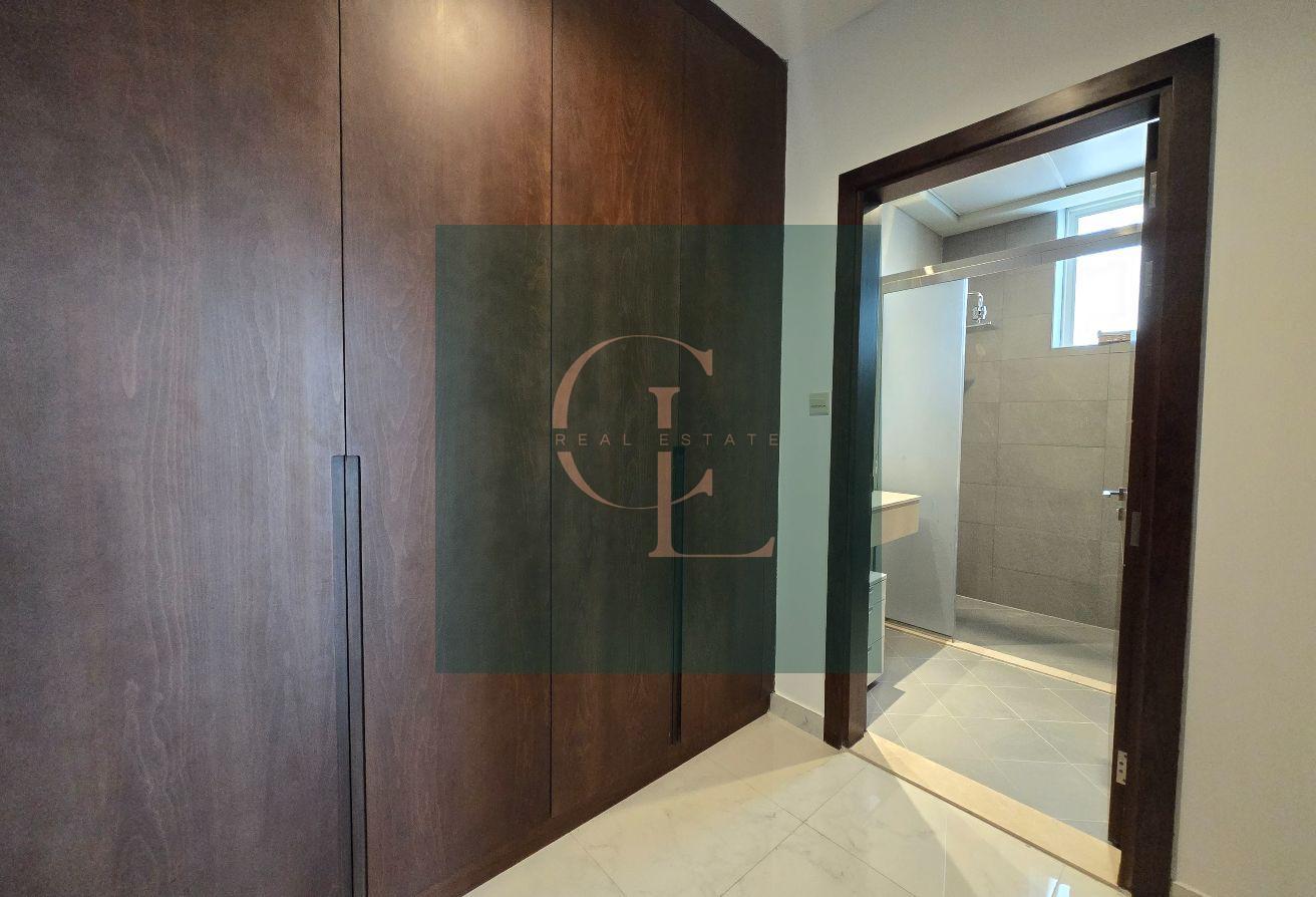 6 BR Villa with Private Pool in Umm Suqeim photo 21