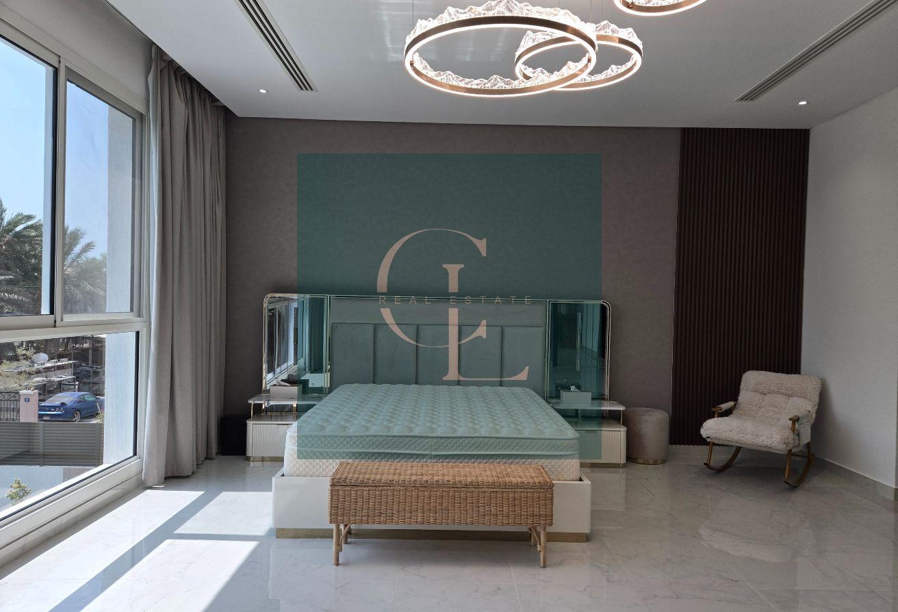 6 BR Villa with Private Pool in Umm Suqeim photo 27