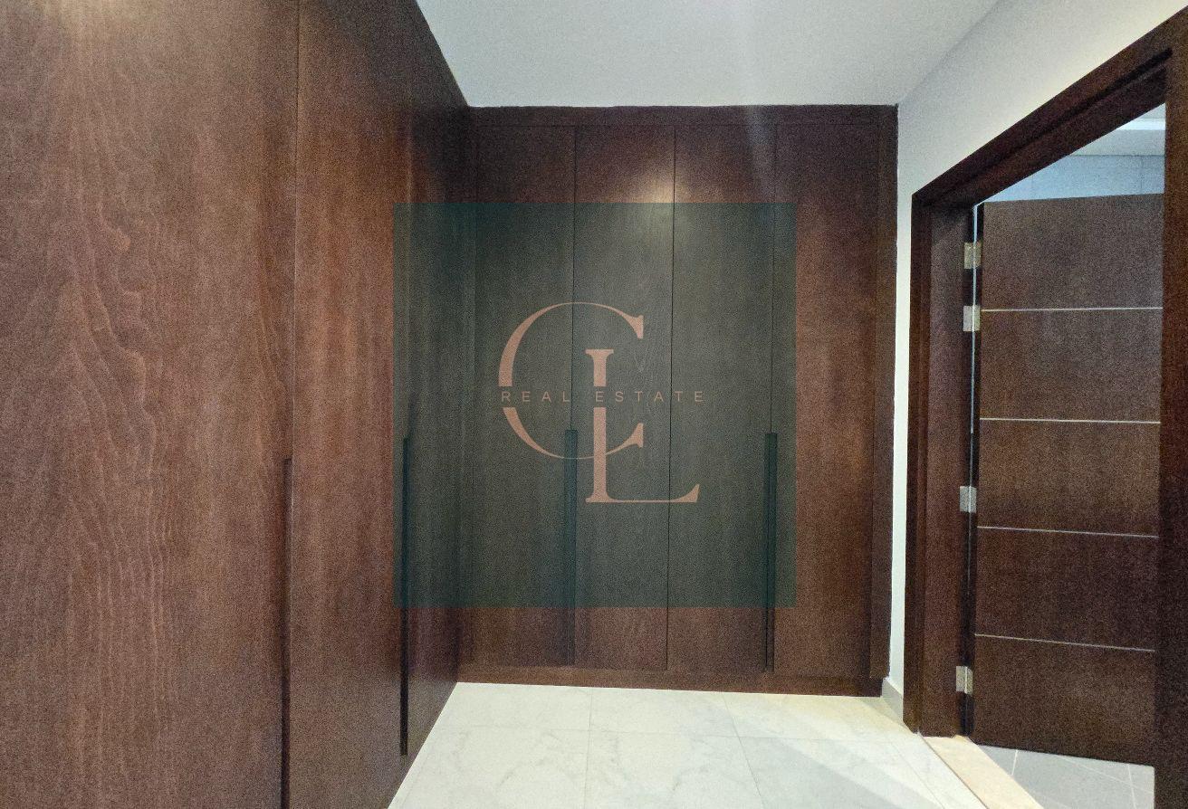 6 BR Villa with Private Pool in Umm Suqeim photo 24