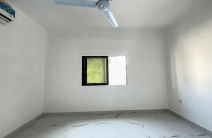 Apartment - Studio - 1 for rent in Talal Building - Al Mujarrah - Sharjah Apartment - Studio - 1 for rent in Talal Building - Al Mujarrah - Sharjah