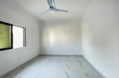 Apartment - Studio - 1 for rent in Talal Building - Al Mujarrah - Sharjah Apartment - Studio - 1 for rent in Talal Building - Al Mujarrah - Sharjah