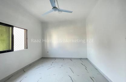Apartment - Studio - 1 for rent in Talal Building - Al Mujarrah - Sharjah Apartment - Studio - 1 for rent in Talal Building - Al Mujarrah - Sharjah