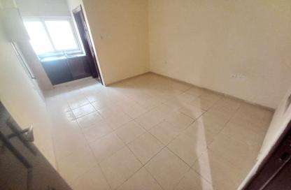 Apartment - Studio - 1 Bathroom for rent in Fire Station Road - Muwaileh - Sharjah Apartment - Studio - 1 Bathroom for rent in Fire Station Road - Muwaileh - Sharjah