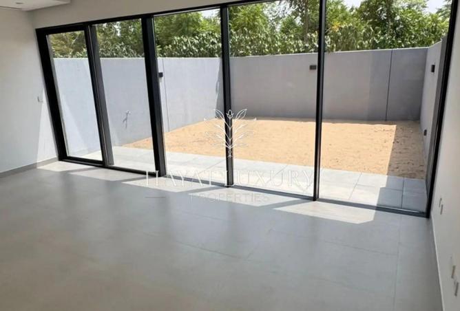 68300059 - Property Image 2