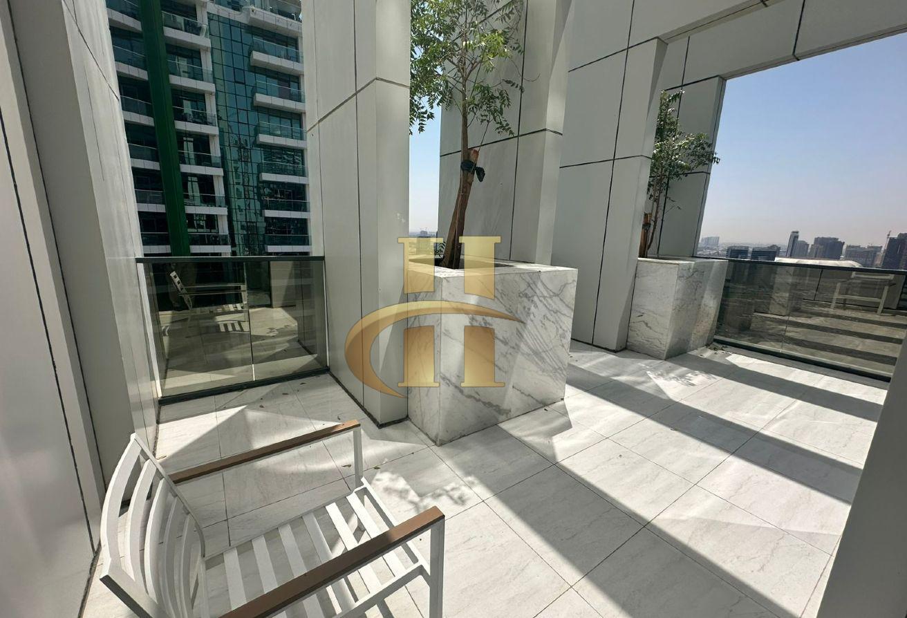 Fully furnished | Spacious | Luxury living photo 6