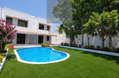 Villa - 4 Bedrooms - 5 Bathrooms for rent in Jumeirah 1 Villas - Jumeirah 1 - Jumeirah - Dubai