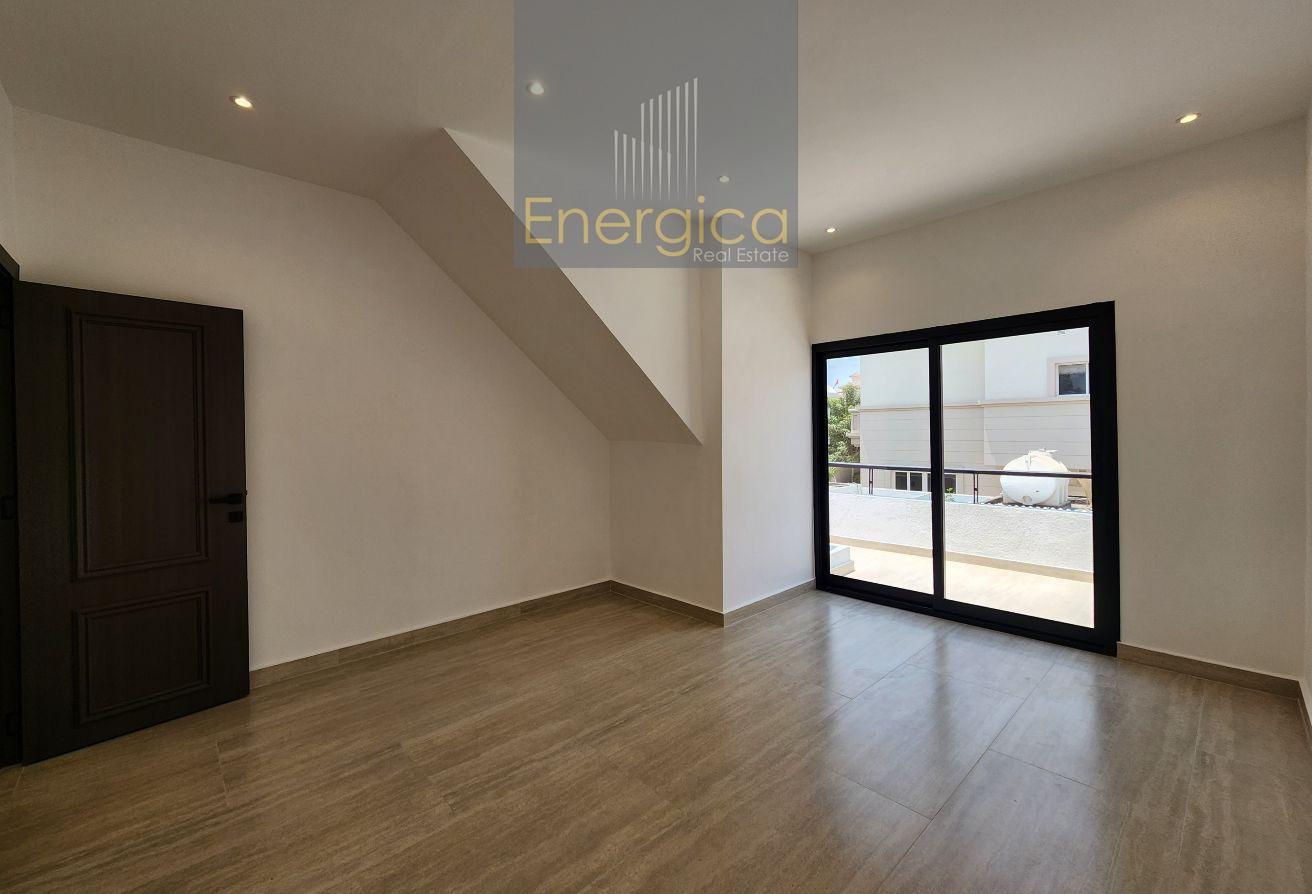 Fully Renovated 4BR Villa| Private Pool | Driver R photo 16