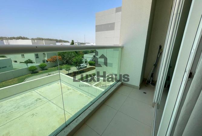 98704755 - Property Image 3
