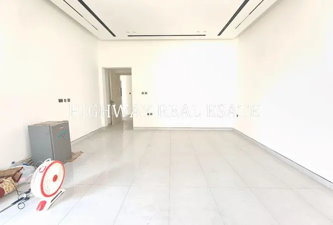 152830312 - Property Image 2