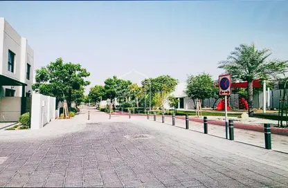 تاون هاوس - 4 غرف نوم - 5 حمامات للبيع في مدينة الشارقة المستدامة - الشارقة