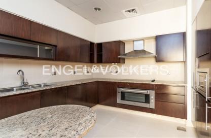 Apartment - 3 Bedrooms - 4 Bathrooms for rent in Sapphire - Tiara Residences - Palm Jumeirah - Dubai