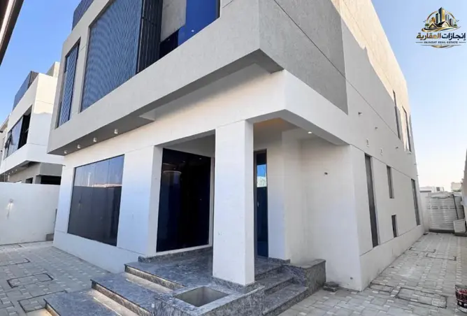 157377760 - Property Image 2