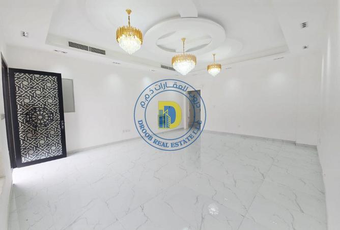 128384169 - Property Image 2