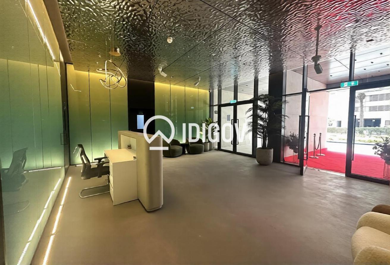Mid Floor | Contemporary Studio | Prime Location photo 14
