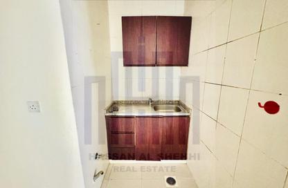 Apartment - Studio - 1 Bathroom for rent in Muwailih Building - Muwaileh - Sharjah