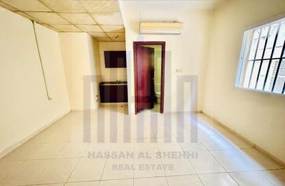 Apartment - Studio - 1 Bathroom for rent in Muwailih Building - Muwaileh - Sharjah