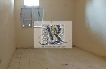 سكن عمال - استوديو - 8 حمامات للايجار في مبني علي موسى - الصجعة الصناعية - الصجعة - الشارقة