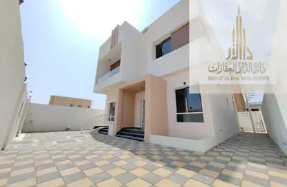 Villa - 3 Bedrooms - 5 Bathrooms for sale in Al Yasmeen 1 - Al Yasmeen - Ajman